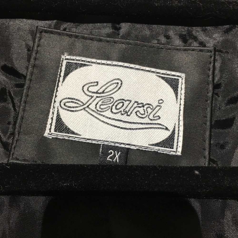 Black Jacket - Picture 5 of 6
